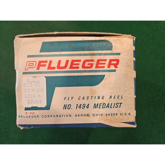 Vintage PFLUEGER MEDALIST Fly Fishing Reel 1494 with original box - Picture 6 of 7